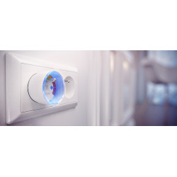 FGWPE-102 ZW5 inteligentná zásuvka s meraním (2.5kW) LED FGWPE-102 ZW5 inteligentná zásuvka s meraním (2.5kW) LED